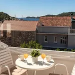 Stunning In With Wifi Apartman