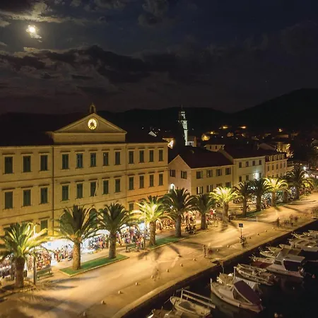 Awesome In Appartement Vela Luka